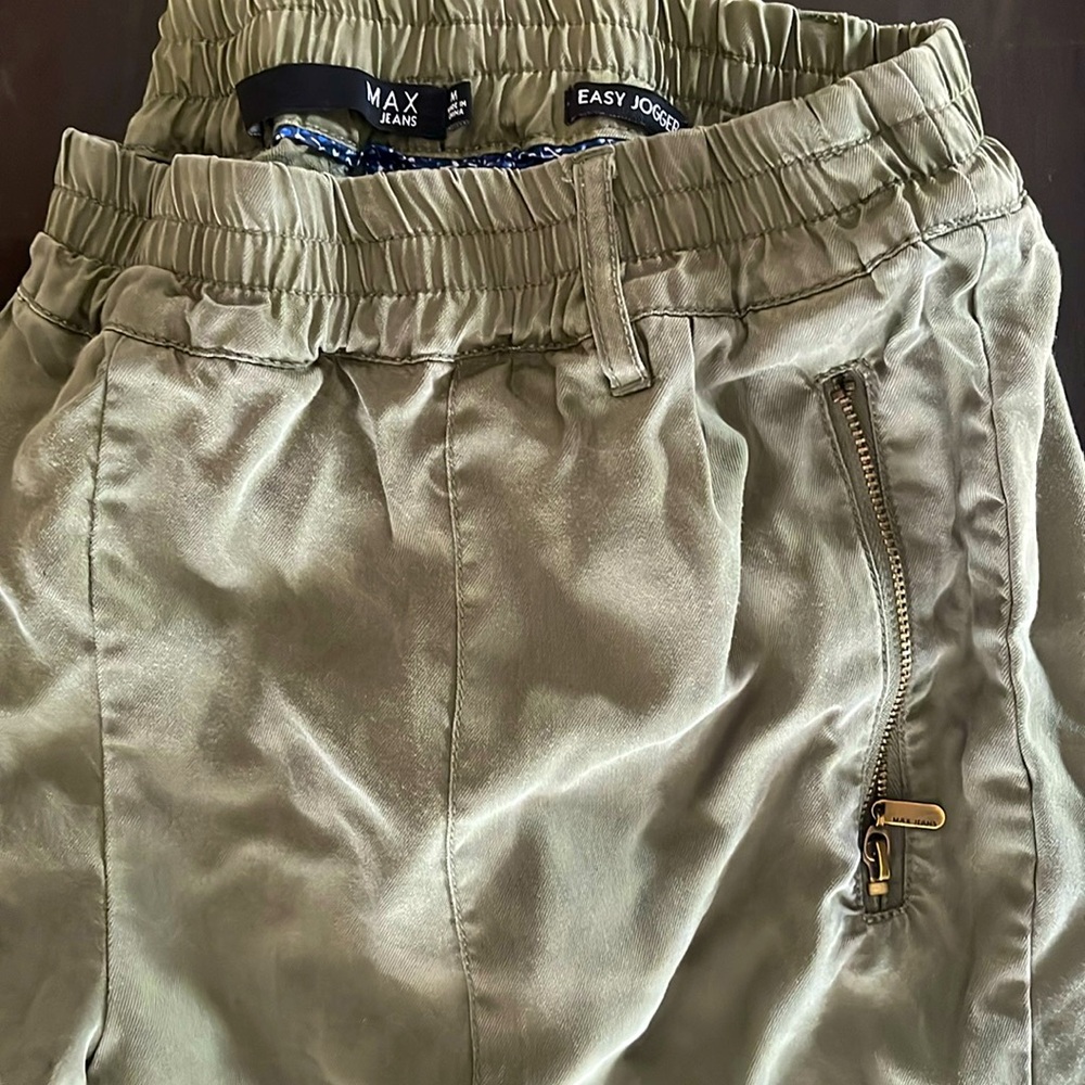 Comfy joggers by max jeans size women’s medium